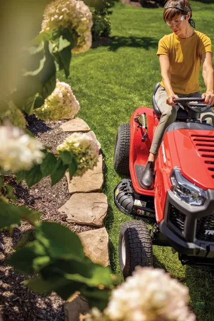 Tondeuse autoportée à éjection latérale TROYBILT 92T-S 439 cm³ l.92 cm